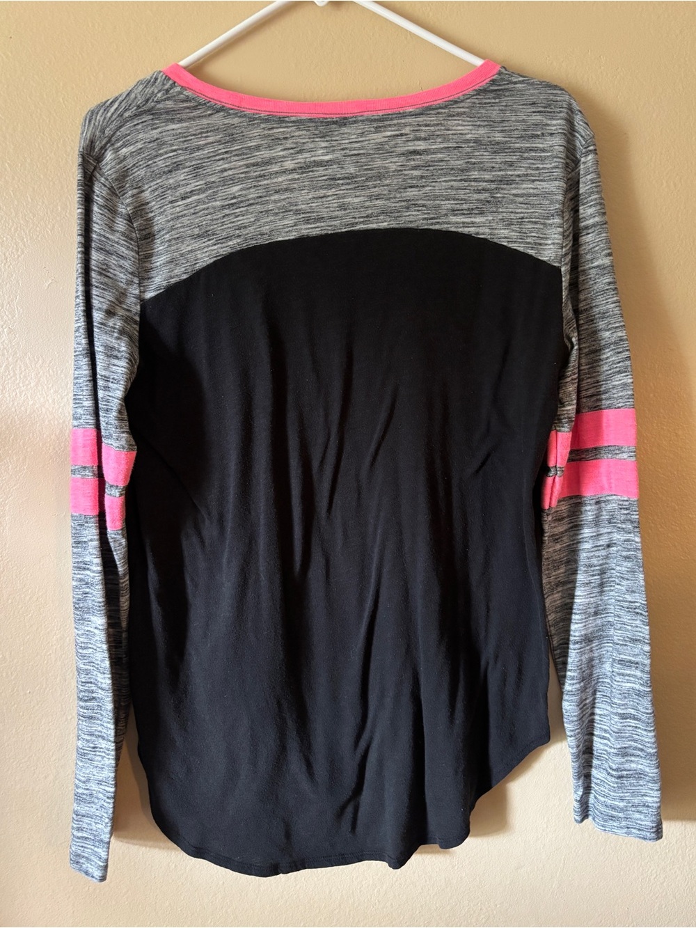 Victoria's Secret Pink Logo T-Shirt Campus Style Y2K Pink Grey Black Large - Picture 2 of 3